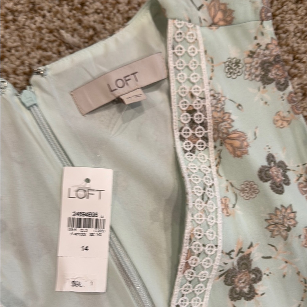 Loft Dress - Picture 2 of 4